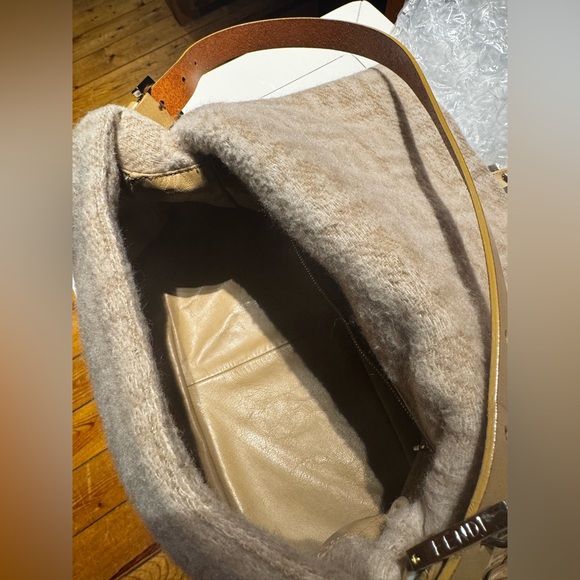 RARE Wool Fendi Mama Baguette - Picture 9 of 12